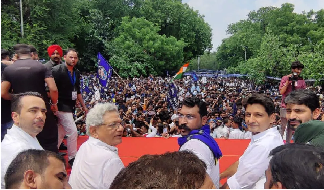 24 के चुनाव में आजाद समाज पार्टी दिखाएगी दम ! चंद्रशेखर आजाद ने जंतर-मंतर से दिया बड़ा संदेश