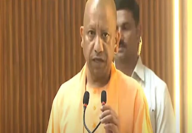 रेडियो विभाग के स्थापना दिवस कार्यक्रम में सीएम योगी, बोले- उत्तर प्रदेश को लेकर लोगों की धारणा बदली